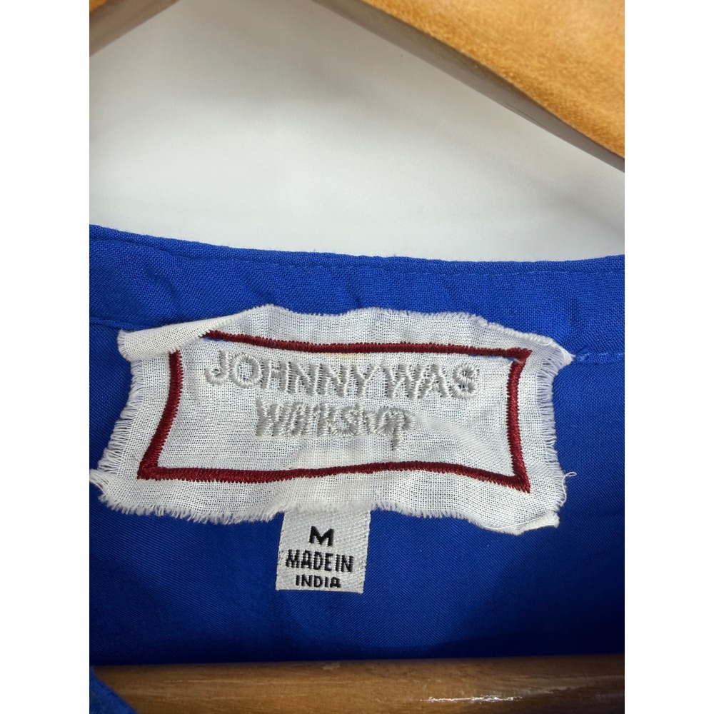 Johnny Was Workshop scalloped Embroidered Blouse Women M Blue Button Front Modal - Picture 2 of 7